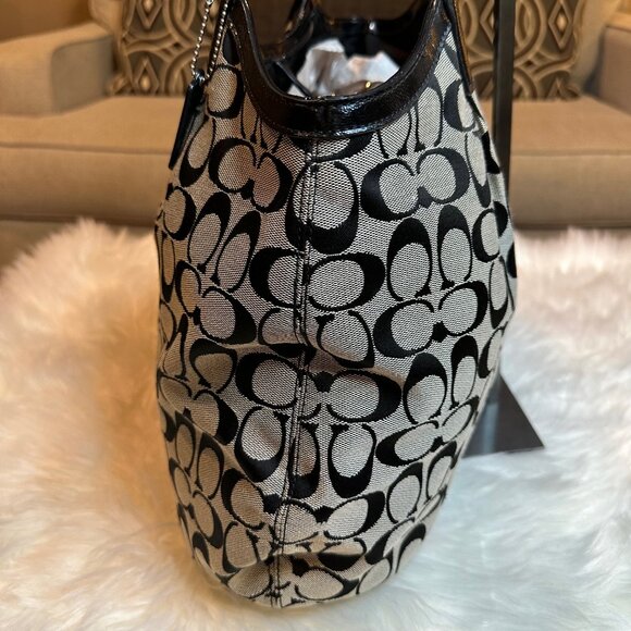 Coach Black and White Tote Bag - Picture 5 of 13